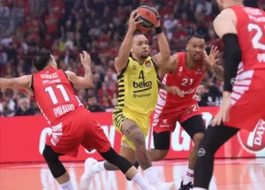 Fenerbahçe, Atina'da Olympiakos'u 82-78 yendi Fenerbahce Atinada Olympiakosu 82 78 yendi1 Habermeydan