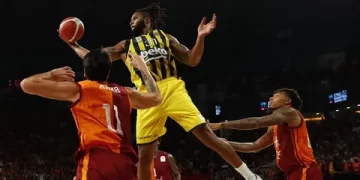 Fenerbahçe Beko, Galatasaray Nef’e fark attı