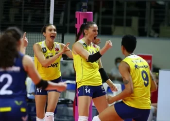 Fenerbahçe Opet, THY’yi mağlup etti