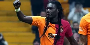 Galatasaray’da Gomis affedildi!