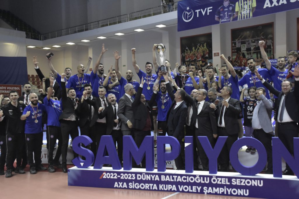 Halkbank Fenerbahceyi 3 0 yenip sampiyon oldu Habermeydan