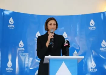 DEVA Partisi Genel Başkan Yardımcısı Helün Fırat istifa etti