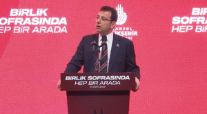 IBB Istanbuldaki depremzedelere iftar yemegi verdi2 habermeydan