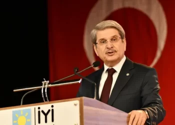 İYİ Partili Aytun Çıray, milletvekili adaylığından çekildi
