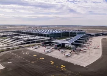 İstanbul Havalimanı’nda arife günü yoğunluğu