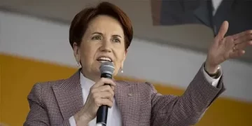 Meral Akşener, Samsun’da AK Partililerden oy istedi