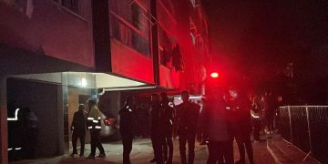 Mersin’de yangın faciası! Üçüz kardeşlerden 2’si feci şekilde can verdi