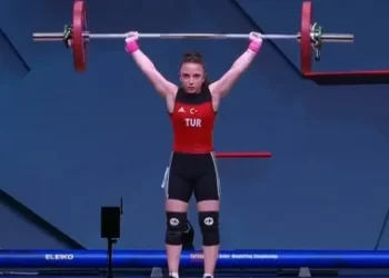Milli Halterci Cansu Bektaş Avrupa şampiyonu