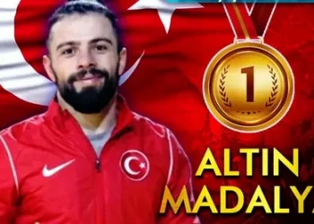 Milli güreşçi Adem Burak Uzun, Avrupa Şampiyonu oldu