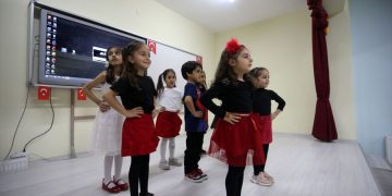 Muş’ta 23 Nisan Ulusal Egemenlik ve Çocuk Bayramı kutlandı