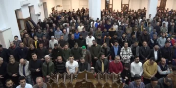 Muş’ta Kadir gecesi camiler doldu taştı