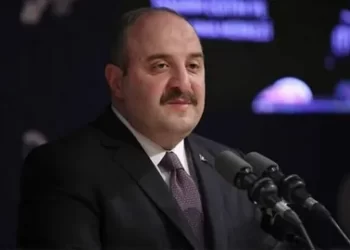 Sanayi ve Teknoloji Bakanı Varank: Artık ev hanımlarına emeklilik imkanı getiriyoruz