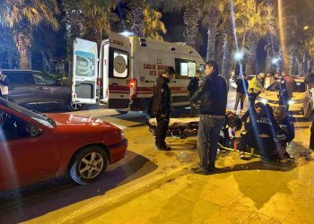 Sinop Gazi caddesinde otomobil yayaya çarptı