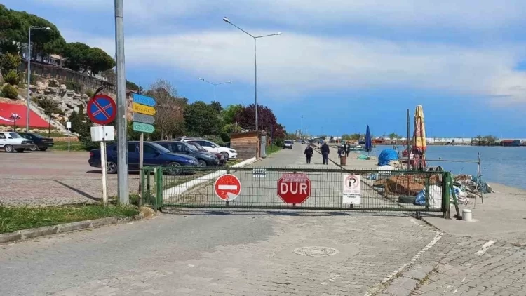 Sinop Gerze sahili arac trafigine kapatildi Habermeydan