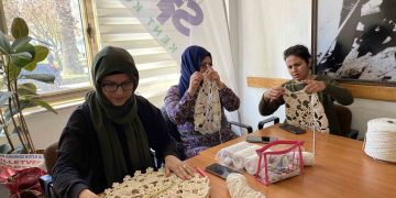 Sinop’ta işitme engelli kadınlar el işi ürünlerle becerilerini geliştiriyor