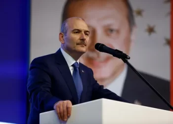 Bakan Soylu Kahramanmaraş’ta depremzedelerle iftar yaptı