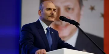 Bakan Soylu Kahramanmaraş’ta depremzedelerle iftar yaptı