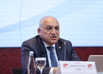 TFF Başkanı Büyükekşi ligden çekilen takımlar için kararı açıkladı!