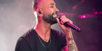 Ünlü şarkıcı Tan Taşçı, harbiye açık hava konser sezonunu açtı