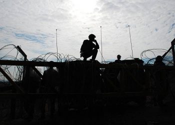 Yunanistan sınırında 2’si FETÖ üyesi, 5 kişi yakalandı