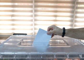 Yurt dışında ve sınır kapılarında bugün oy verme işlemi başladı