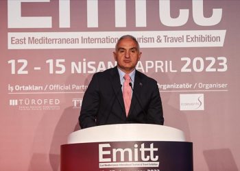 Bakan Ersoy açıkladı: En çok turist ağırlayan 3’üncü ülke olmayı başardık