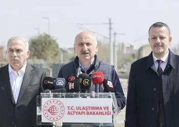 Bakan Karaismailoğlu açıkladı: Sirkeci-Kazlıçeşme hattını 8 istasyonla tekrar kullanıma başlatıyoruz