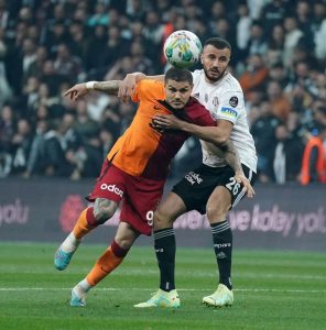 besiktas galatasarayi geriden gelip devirdi habermeydan