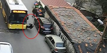 Beykoz’da İETT otobüsünün çarptığı yaya hastaneye götürülürken ikinci kaza yaşandı