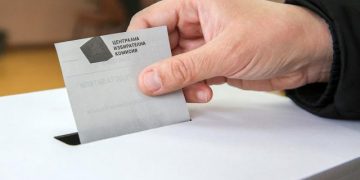 Bulgaristan’da erken genel seçim başladı