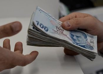 Emekli maaşları ve bayram ikramiyeleri bu hafta ödenmeye başlayacak