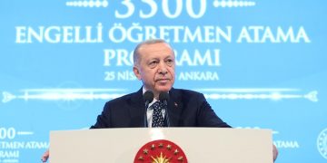 Engelli öğretmen atama töreninde konuşan Cumhurbaşkanı Erdoğan, Mayıs ayında 45 bin öğretmen ataması yapacaklarını açıkladı