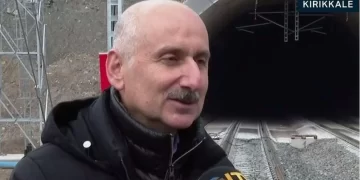 Bakan Karaismailoğlu hızlı tren hattının açılışı için tarih verdi