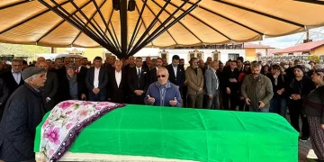 Kılıçdaroğlu’nun halasının cenaze töreni gerçekleştirildi