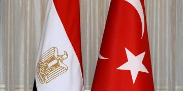 Mısır, Türkiye vatandaşlarına sınırda vize verme uygulamasını başlattı