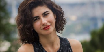 Nesrin Cavadzade Kimdir? Yeni Dizisi Ne Zaman Geliyor?