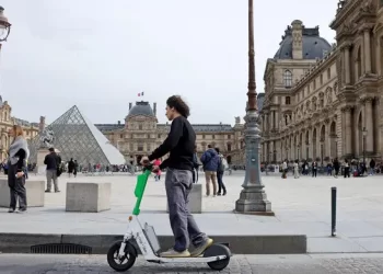 Paris’te scooter’lar yasaklandı!