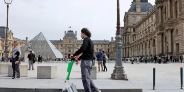 Paris’te scooter’lar yasaklandı!