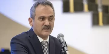 Bakan Özer’den telafi programı ve öğretmen atamalarına ilişkin açıklaması