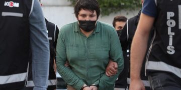 ‘Tosuncuk’ Mehmet Aydın’a ilk ceza