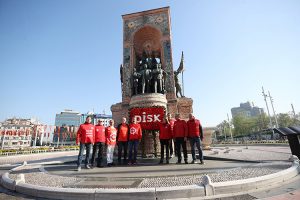 1 Mayis Emek ve Dayanisma Gunu kutlamasi2 habermeydan