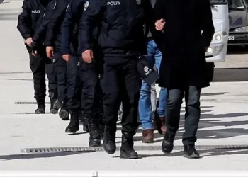 İstanbul merkezli 6 ilde FETÖ operasyonu