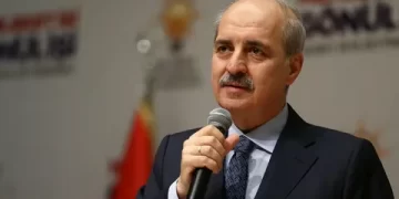 Numan Kurtulmuş gençlerle buluştu