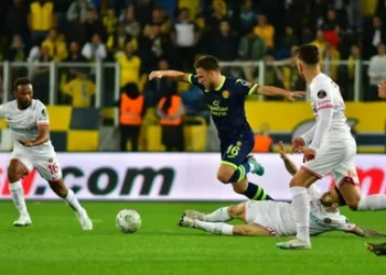 Ankaragücü ile Antalyaspor puanları paylaştı