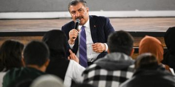 Sağlık Bakanı Koca, Kızılay Başkanı Kınık’a istifa çağrısında bulundu