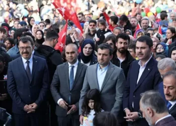 Bakan Kurum: Gençlerimiz Teknofest’e gidemesin diye metroları çalıştırmadılar