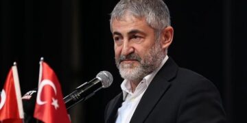 Bakan Nebati, ekonomik büyüme rakamlarını inceledi ve yorumladı