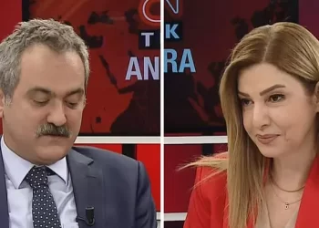 12. sınıf öğrencilerinin okula devam zorunluluğu kaldırıldı