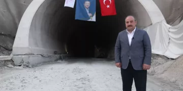 Bakan Varank, Doğancı Barajı Tüneli’nde incelemeler yaptı
