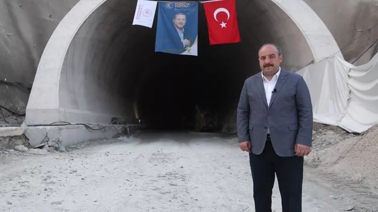 Bakan Varank, Doğancı Barajı Tüneli'nde incelemeler yaptı bakan varank habermeydan